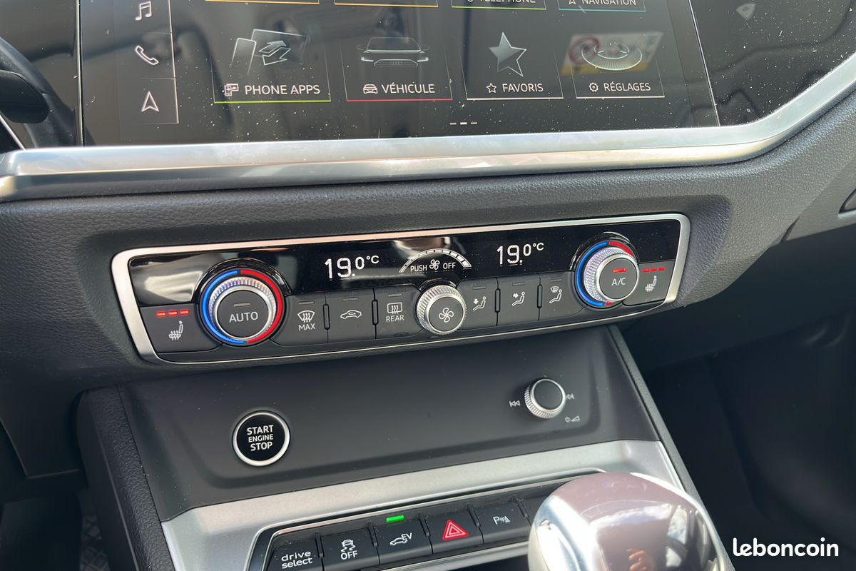 AUDI Q3 Sportback 45 TFSIe 245 ch S tronic 6 S line (image 18)