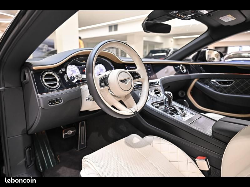 Bentley Continental GT 4.0 V8 550 MULLINER (image 22)