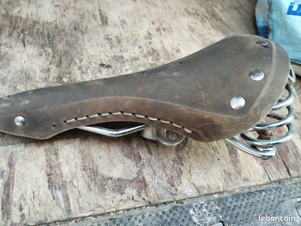 Selle Cuir NOREX n°6 Ancienne Randonneuse Peugeot 1950 Old bike saddle