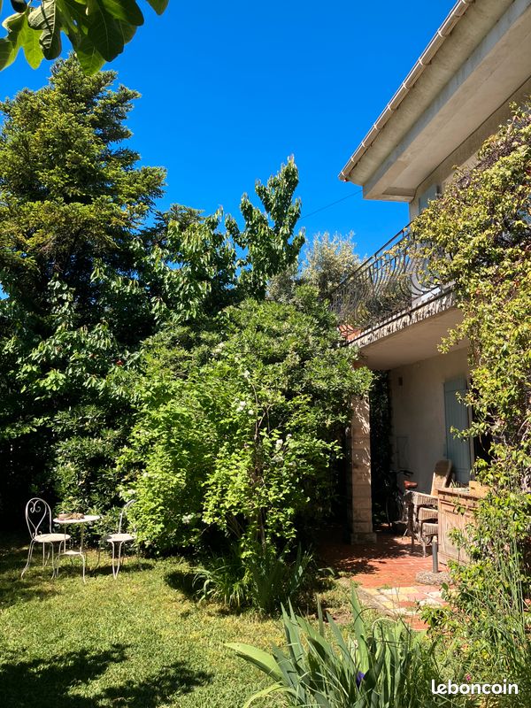 Maison 7 pièces 169 m² · à Arles · 169 m² · 410 000 €