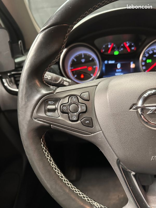 OPEL ASTRA 1.6 CDTI 135Ch INNOVATION BVA - CAMERA RECUL - CARPLAY - SIEGES CHAUFF - TOIT OUVRANT - 1ERE MAIN (image 25)