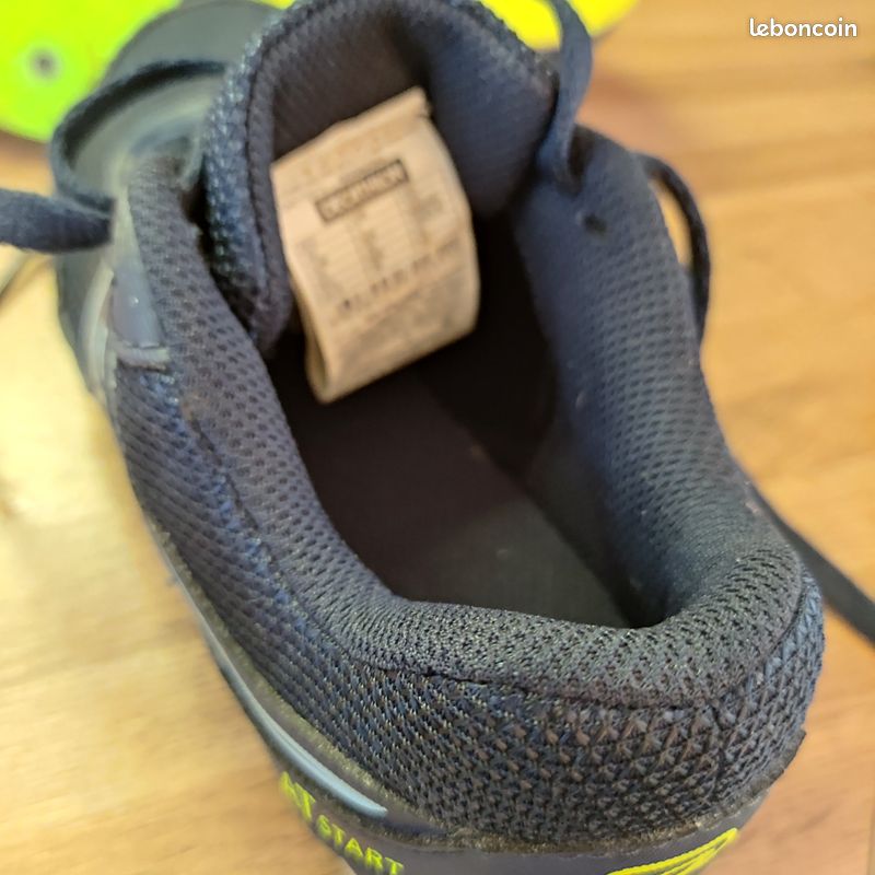 Chaussures à pointes cross (image 2)