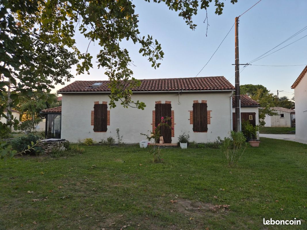 Maison 2 pièces 72 m² · à Condezaygues · 72 m² · 110 000 €