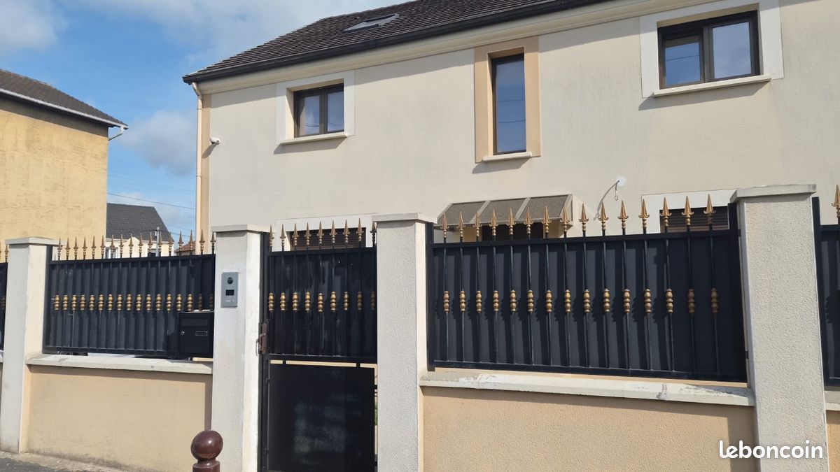 Maison 6 pièces 142 m² · à Villepinte · 142 m² · 450 000 €