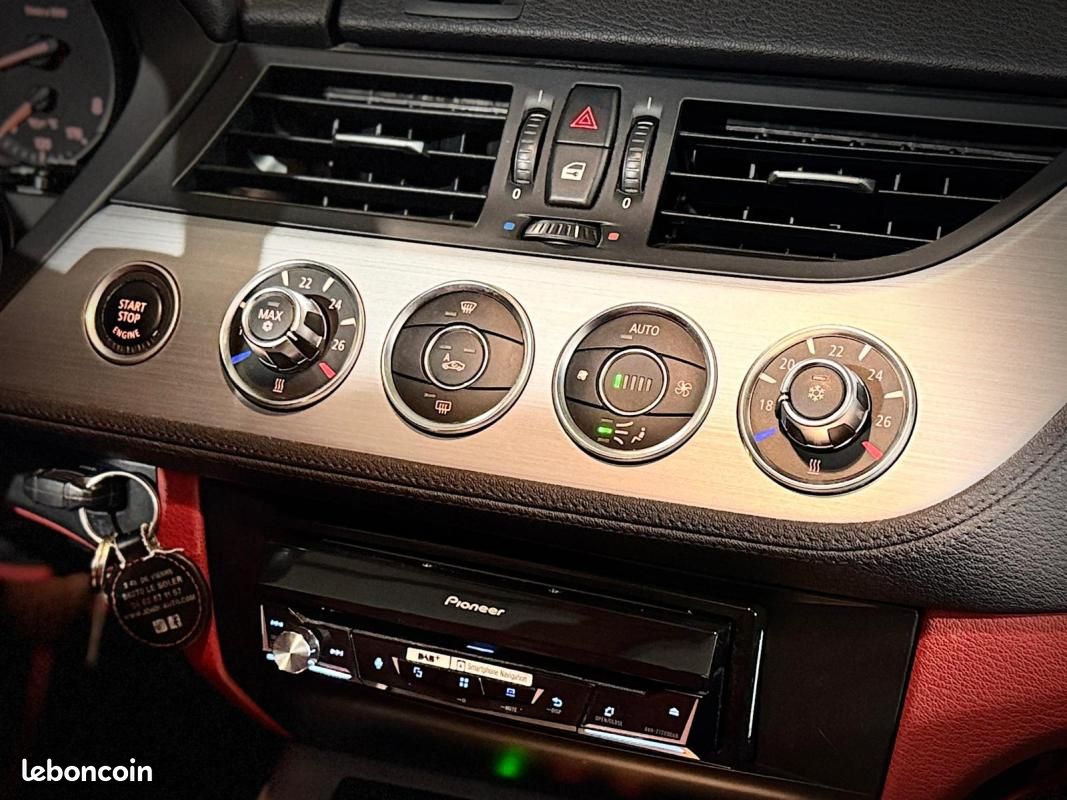 BMW Z4 (E89) Roadster sDrive23i 2.5i 204ch Système son Focal, Android Auto, Régulateur de vitesse (image 15)