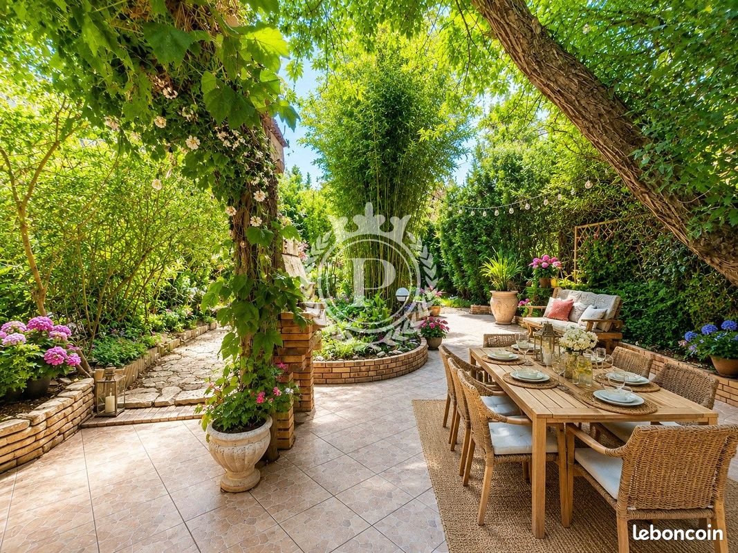 Maison 6 pièces 265 m² · à Bondy · 265 m² · 735 000 €