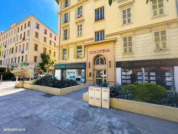 Studio 1 pièce 28 m² — 9