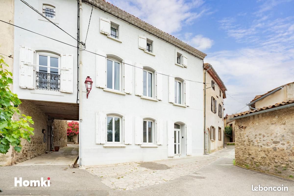 Maison 8 pièces 227 m² · à Gardie · 227 m² · 189 000 €