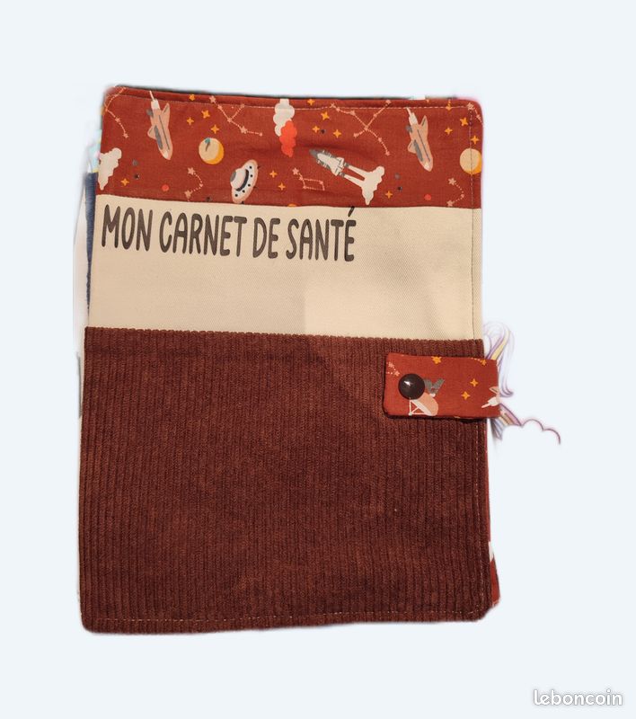 Protège carnet de santé (image 1)