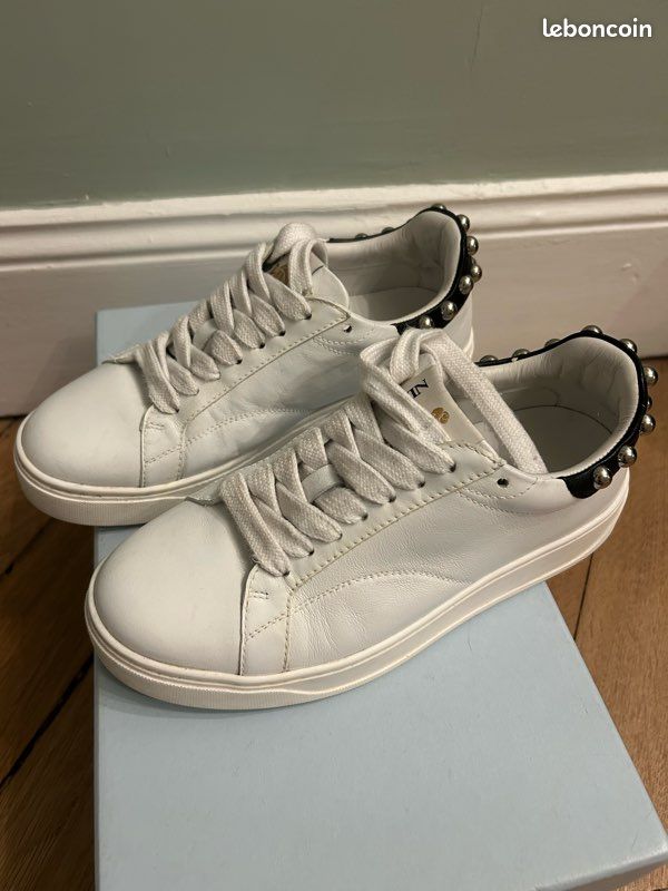 Baskets Sneakers Lanvin DDB0 studs cloutées Chaussures