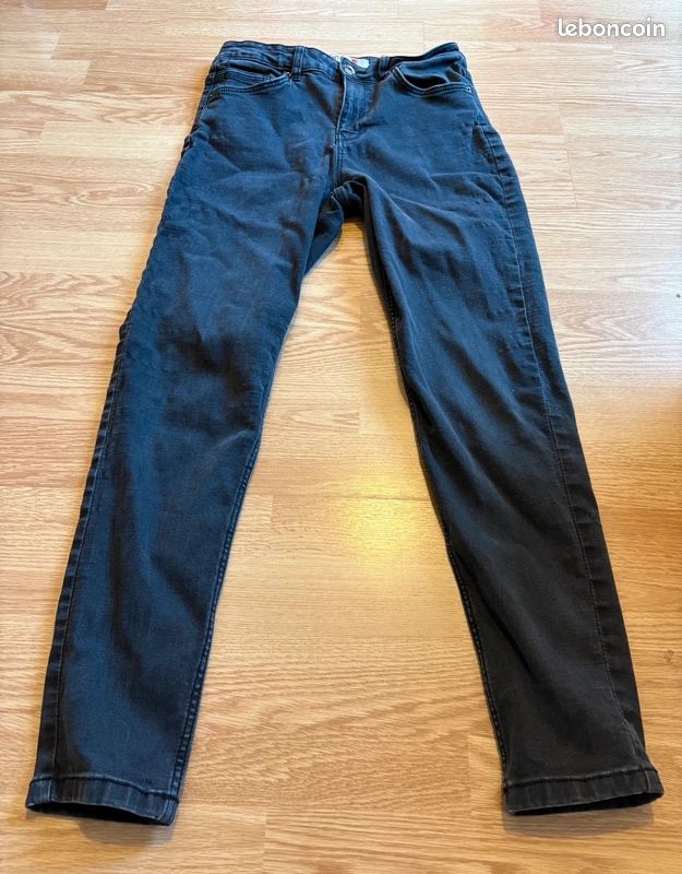 Jean noir Jennyfer – Taille 40 – Très bon état (image 1)
