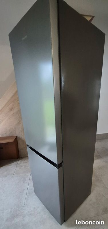 Frigo combiné congélateur (image 4)