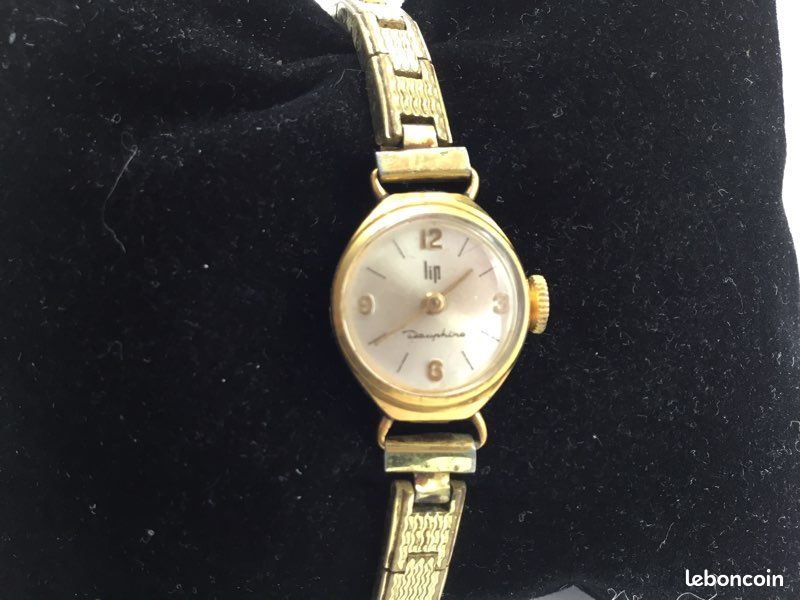 Montre Mécanique Femme LIP Vintage Années 70 - Format Tonneau - Cadran Argenté - Occasion