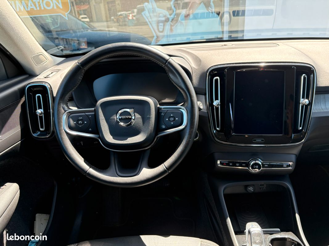 VOLVO XC40 D3 ADBLUE 150CH INSCRIPTION GEARTRONIc 8 (image 19)