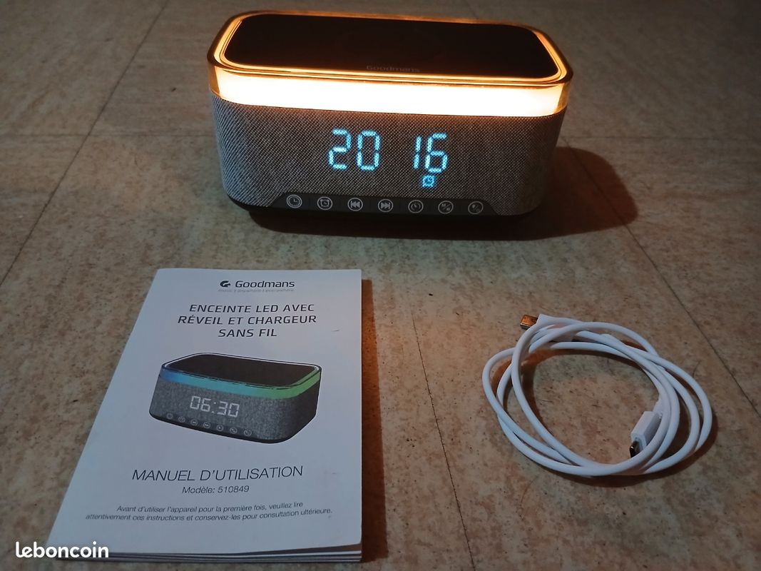 Réveil Goodmans Avec Charge Rapide Sans Fil Qi Et Veilleuse - Noir