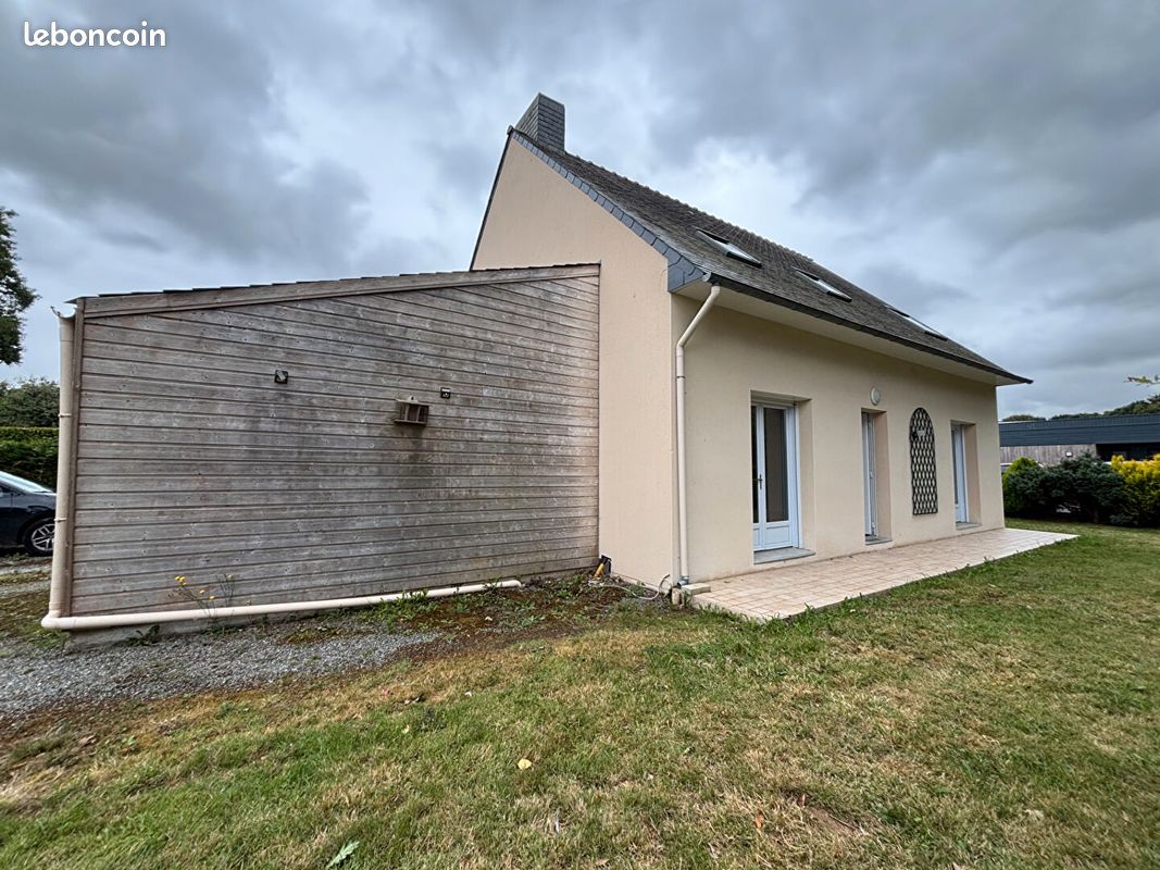 Maison 5 pièces 131 m² · à Lesneven · 131 m² · 950 €/mois