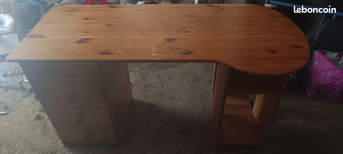 Bureau (image 2)
