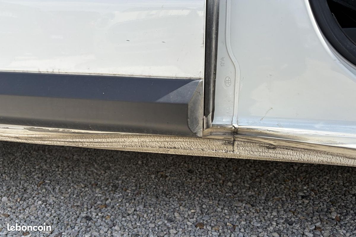 PEUGEOT EXPERT 2.0 BlueHDi -177 EAT8 CAMERA (image 30)
