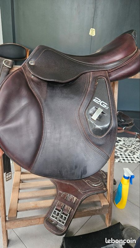 Selle CWD 2G Saut D'obstacles 17.5 Pouces - Cuir Marron - Made In France