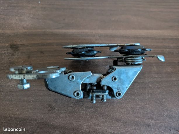 DERAILLEUR ARRIERE Huret Tdf 4 Vitesses Velo Course Ancien Vintage Bicycle EUR 89,90 - FR DERAILLEUR ARRIERE Huret Tdf 4 Vitesses Velo Course Ancien Vintage Bicycle EUR 89,90 - FR
