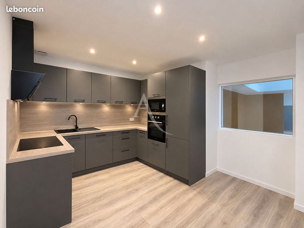Appartement 5 pièces 147 m² · au Mans · 147 m² · 950 €/mois
