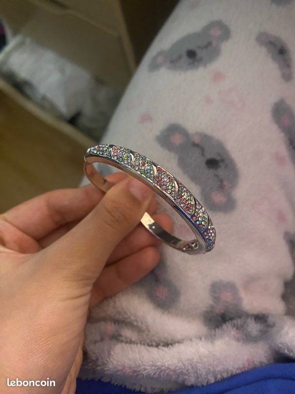 Bracelet rigide argenté (image 8)