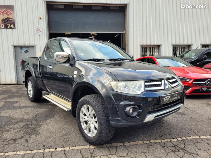 Mitsubishi L200 2.5 TD 178 CLUB CAB INTENSE (image 2)