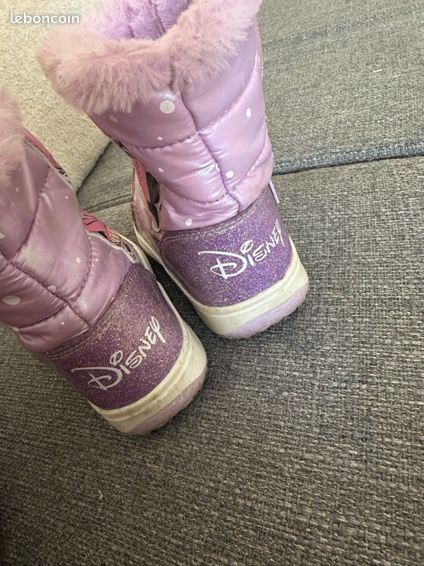 Bottes d’hiver pour fille Minnie Mouse – Pointure 25/26 – Très bon état (image 5)