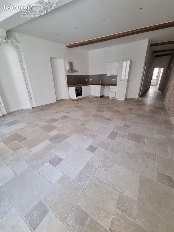 Appartement 3 pièces 92 m² · à Beaune · 92 m² · 825 €/mois