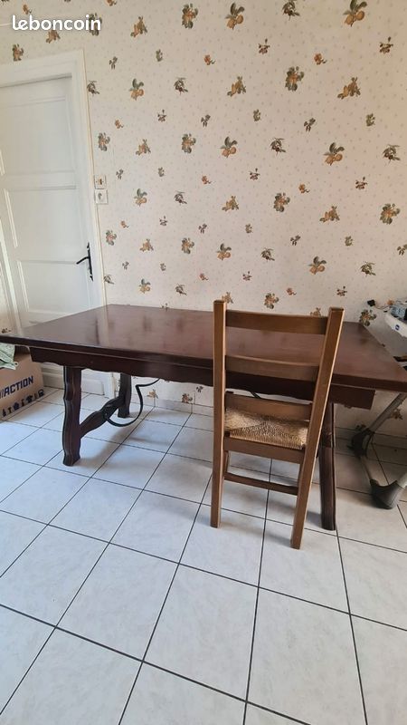 Table a manger (image 3)