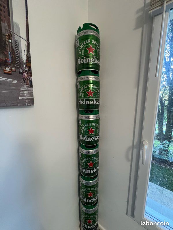 6 fûts Heineken vides (image 2)