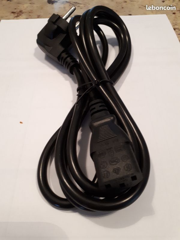 Cordon secteur 220V (image 2)