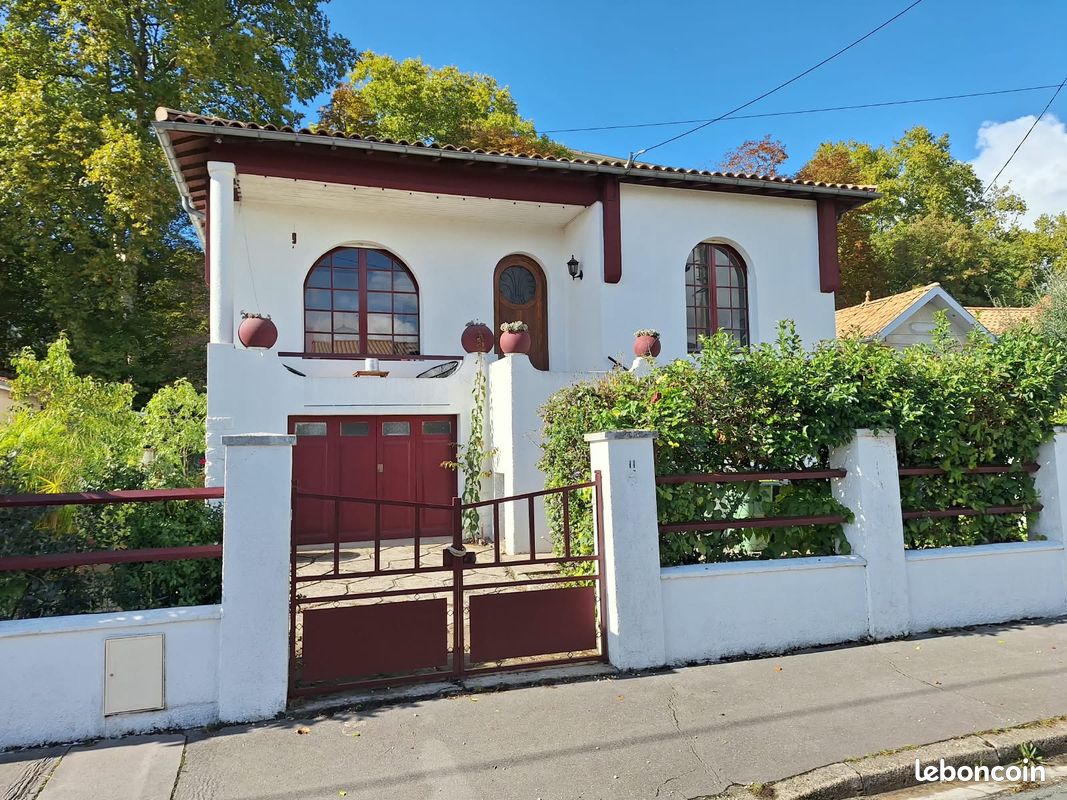 Maison 6 pièces 176 m² · à Bordeaux · 176 m² · 674 000 €