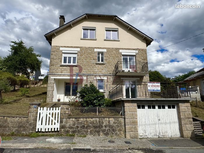 Maison 8 pièces 136 m² · à Corrèze · 136 m² · 164 000 €