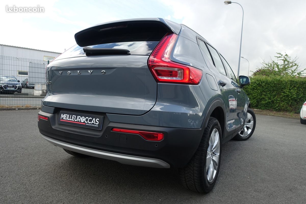 XC40 D3 2.0 Geartronic 150ch Momentum Cuir/Toit ouvrant/Gps Europe/Caméra de recul/Régulateur/Carplay/Hayon électrique/1*Main/Garantie 12 mois (image 15)