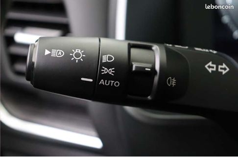 Nissan Qashqai 1.3 MHEV 158ch Mild Hybrid Tekna (image 13)