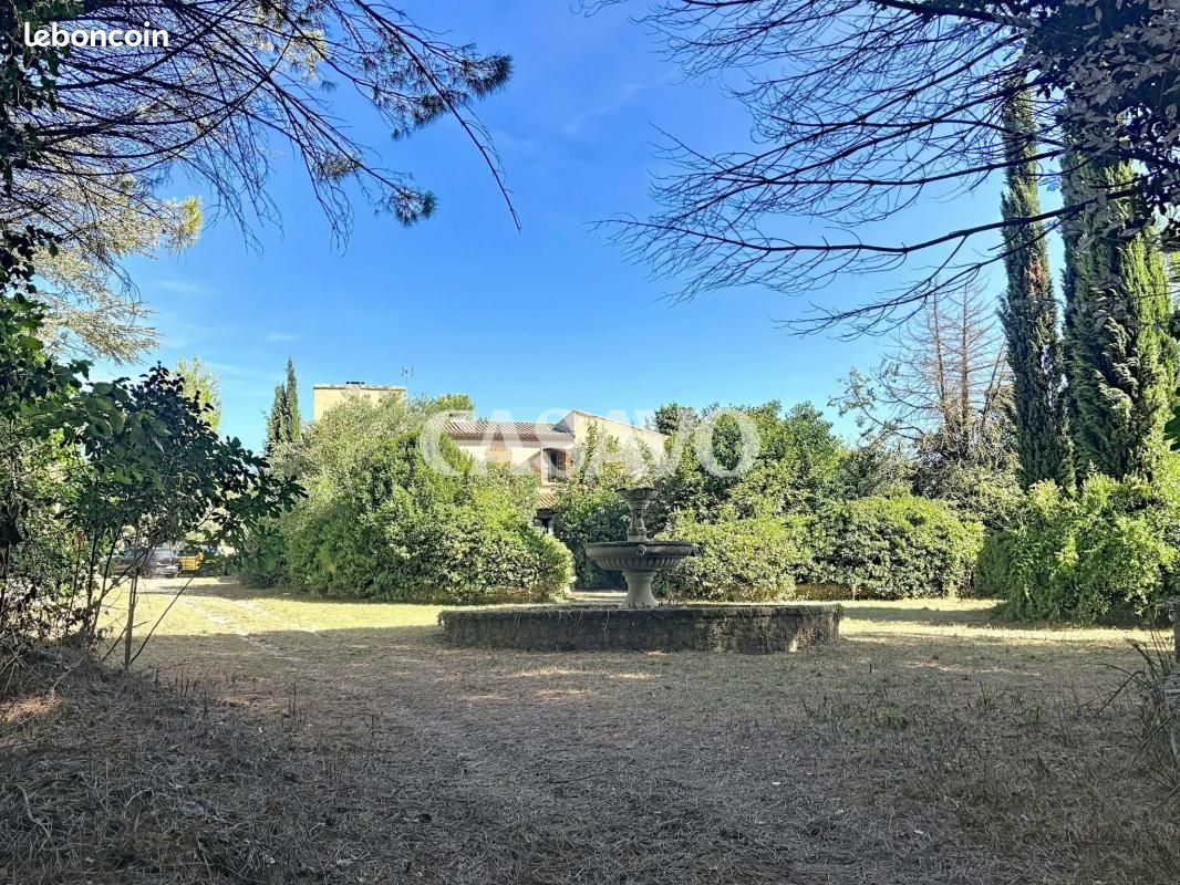 Maison 10 pièces 288 m² · à Aix-en-Provence · 288 m² · 785 000 €