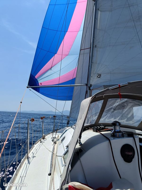 VOILIER BENETEAU FIRST 31.7 2002 place de port possible (image 1)