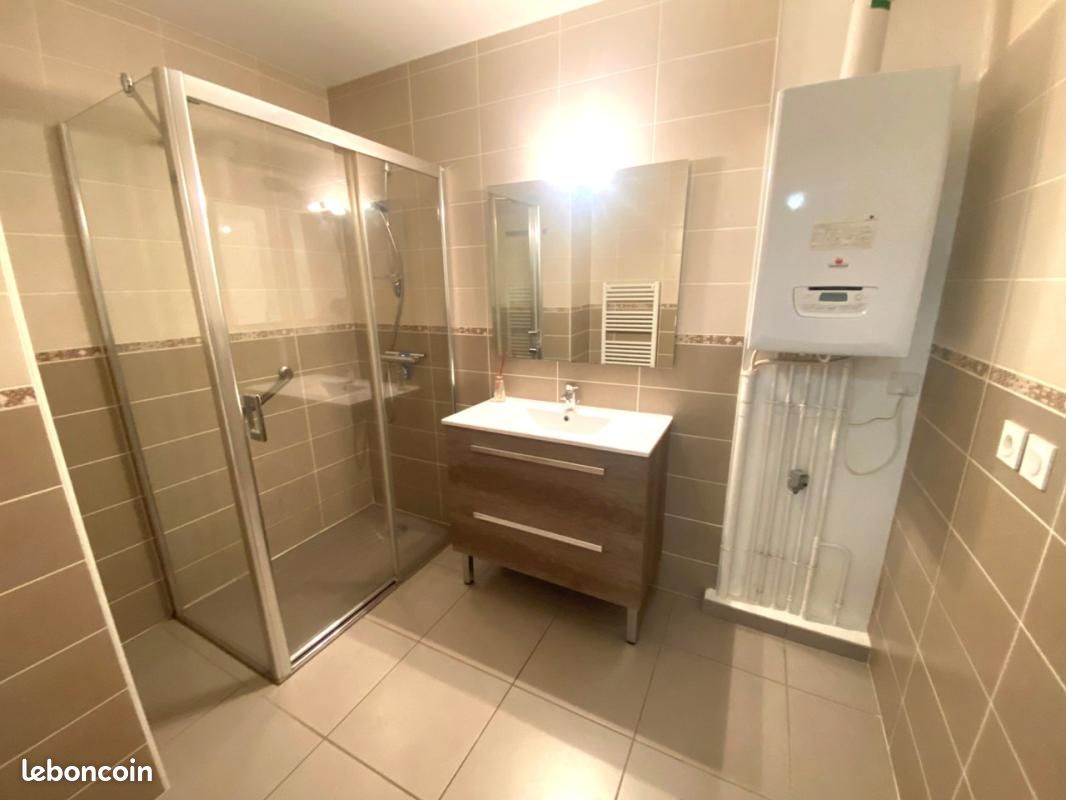 Appartement a louer romans-sur-isere - 3 pièce(s) - 73 m2 - Surfyn