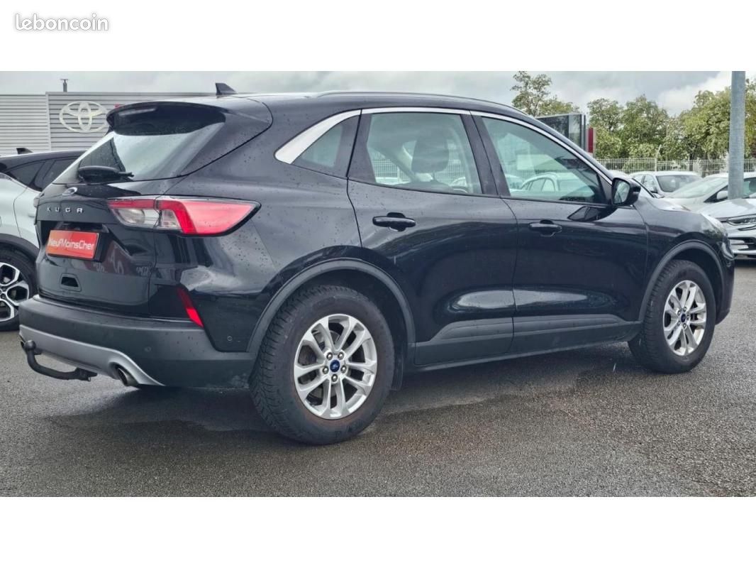 Ford Kuga Titanium 1.5 EcoBlue 120cv BVA 4x2 + Pack Techno + Assistance + Attelage + Barre de Toit (image 3)