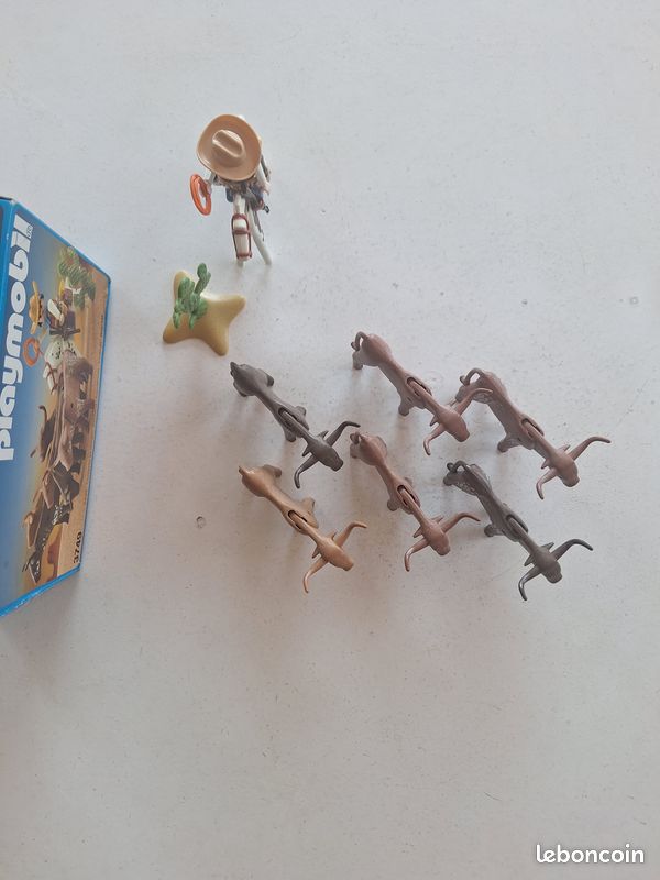 Playmobil 3749 western nordiste cowboy vaches longues cornes
