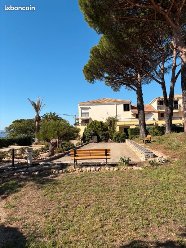 Appartement 1 pièce 26 m² · à Roquebrune-sur-Argens · 26 m² · 169 000 €