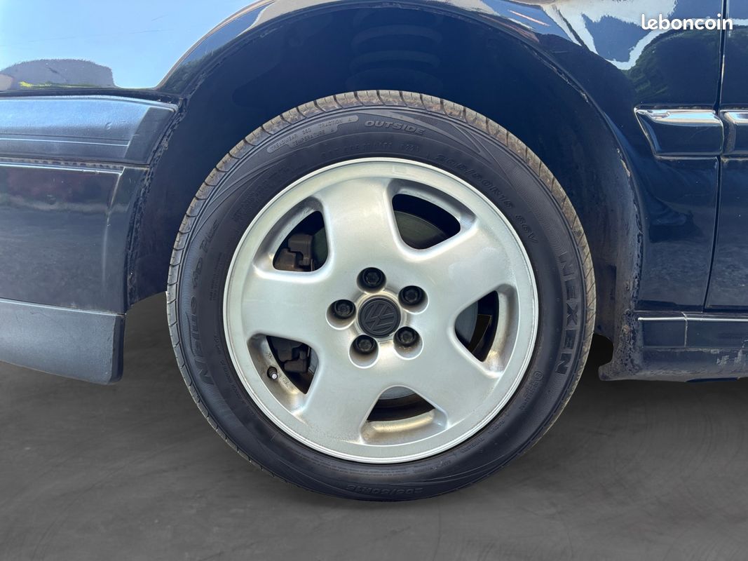VOLKSWAGEN GOLF 3 VR6 - 174Ch intérieur cuir - Garantie 12 mois (image 15)