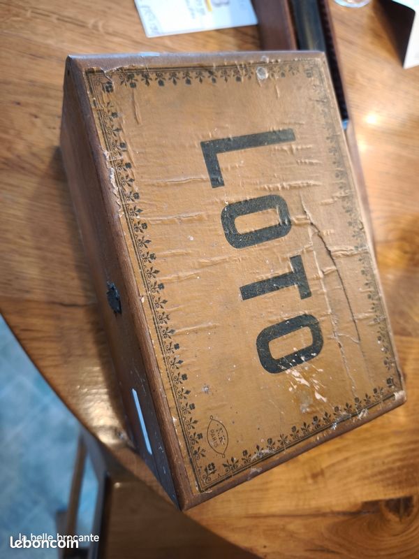 Ancien Jeu de Loto PLAYBOX - DANS SA BOITE D'ORIGINE + 12 cartons