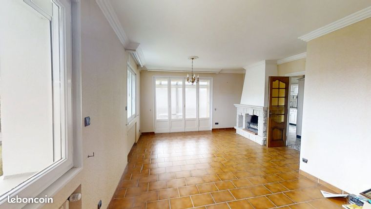 Maison 1 pièce 100 m²