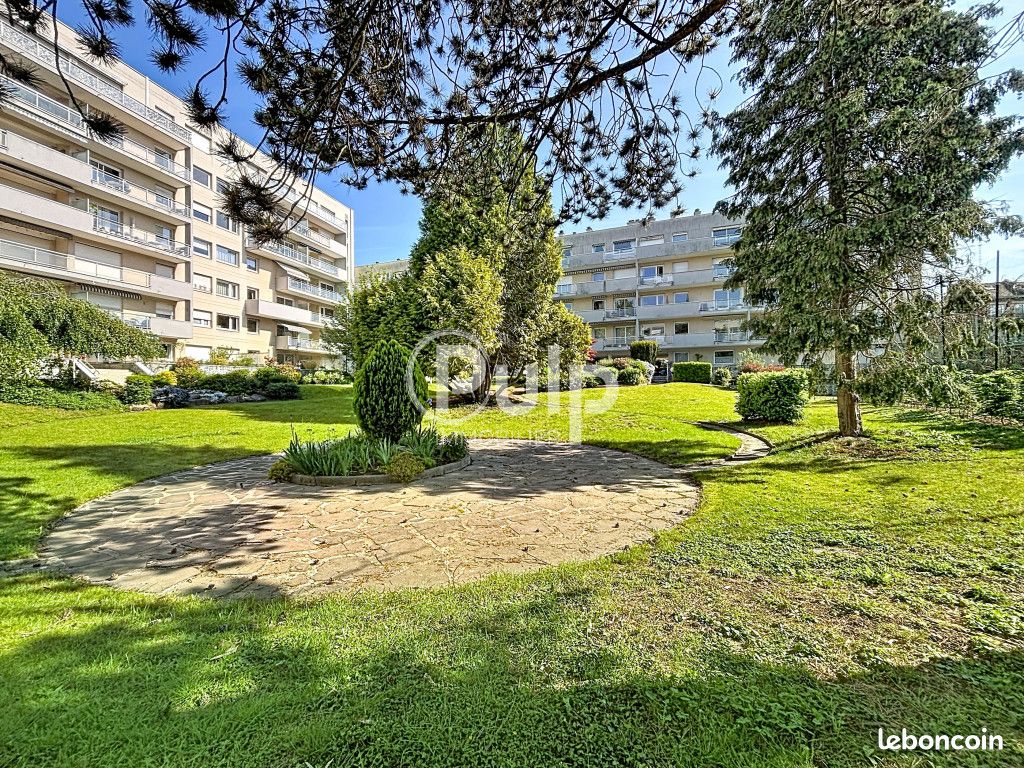 Appartement 3 pièces 101 m² · à Lille · 101 m² · 1 470 €