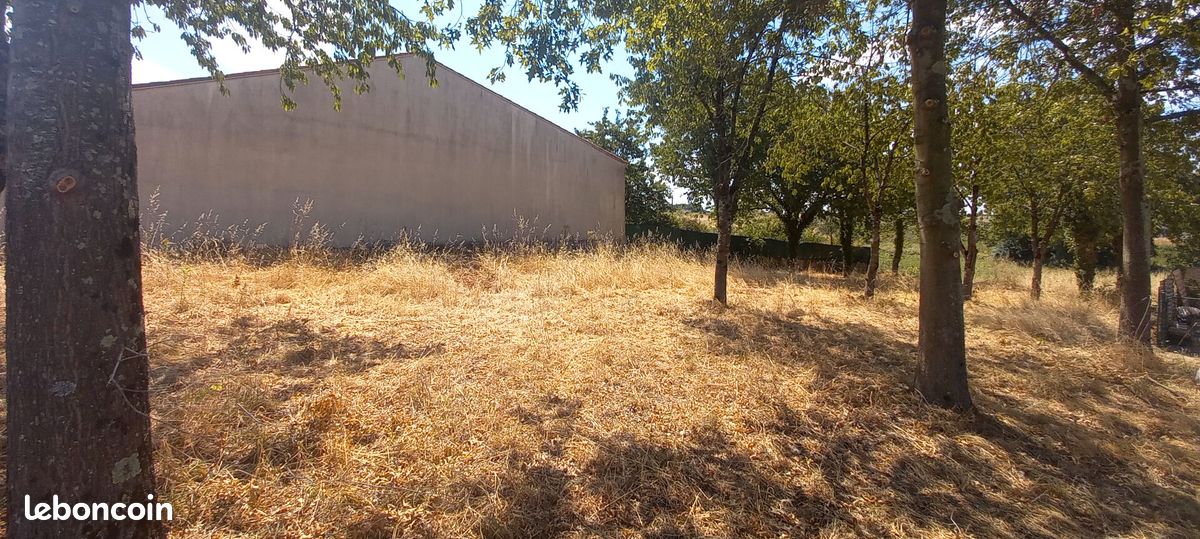 Terrain 731 m² · à Divatte-sur-Loire · 731 m² · 86 500 €