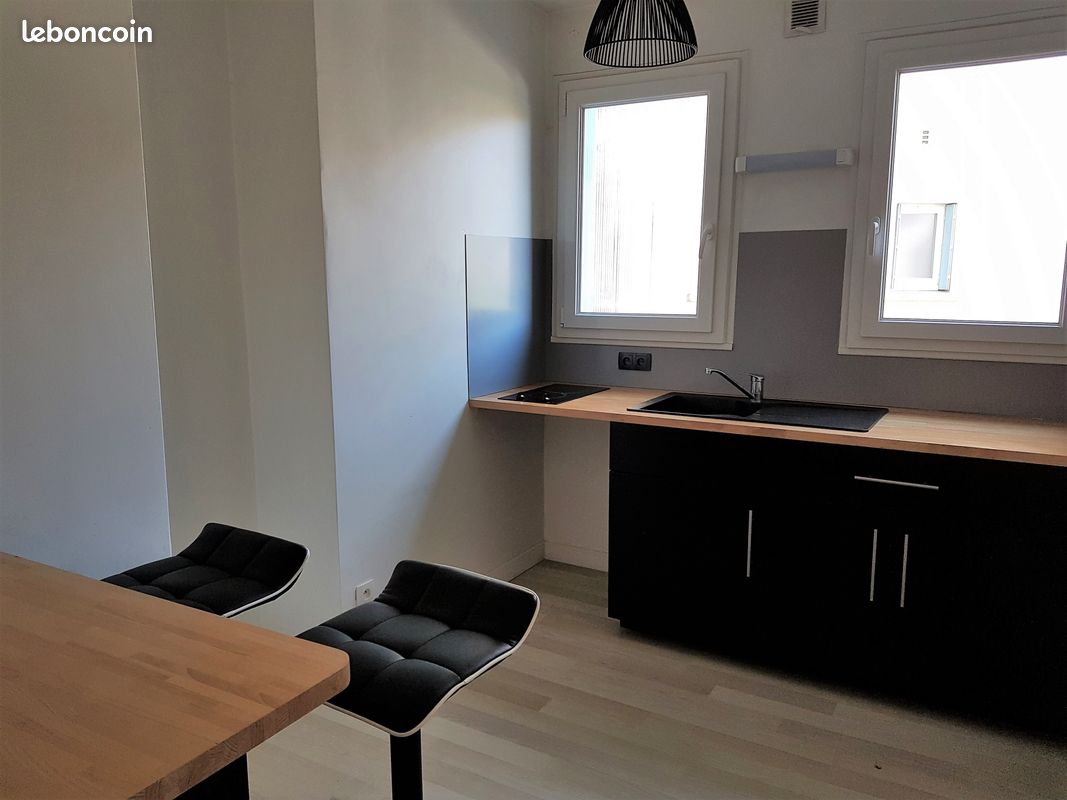 Appartement a louer lons-le-saunier - 2 pièce(s) - 33 m2 - Surfyn