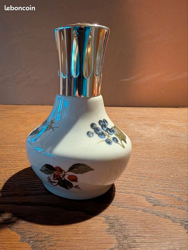 Lampe Berger Paris En Grès – Occasion – Élégance Et Fonctionnelle