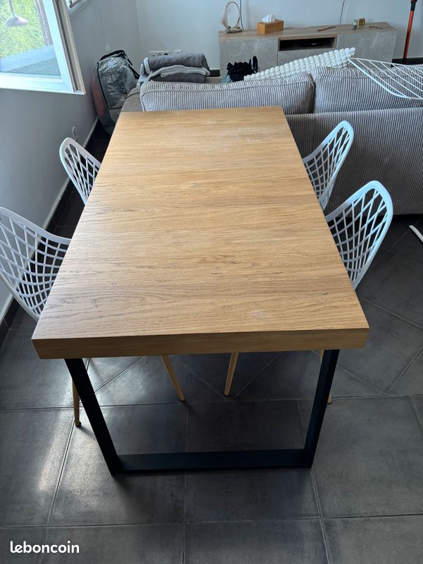 Table à manger (image 1)